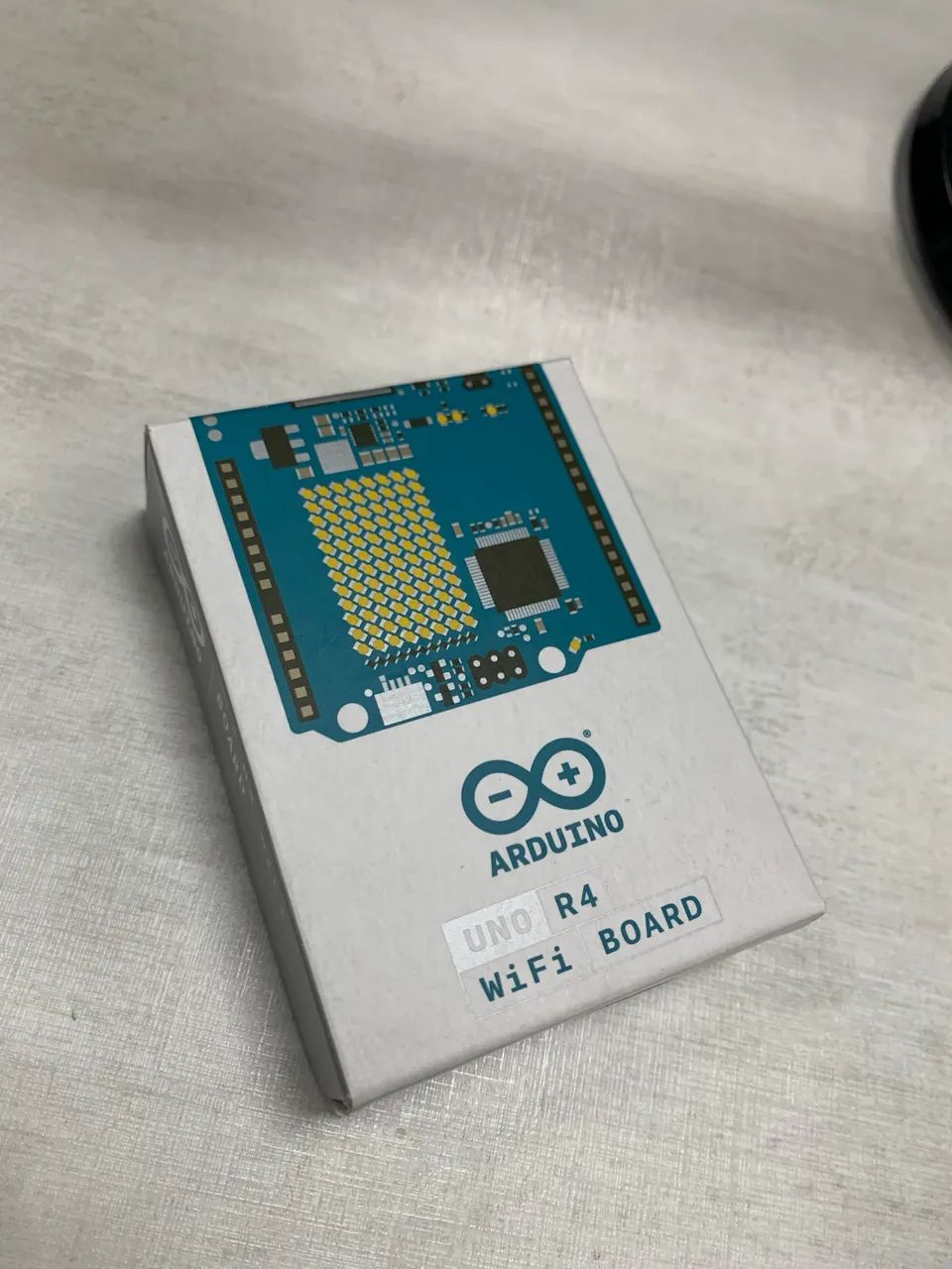 Arduino Uno R4 Wi-Fi