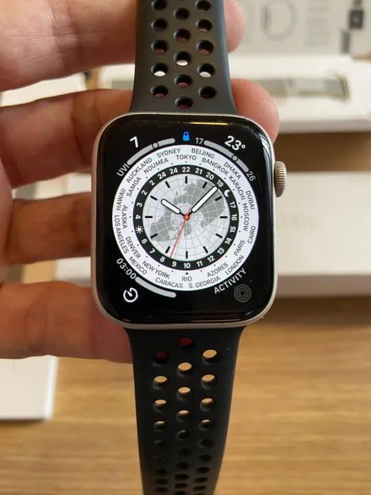 Apple Watch Series 4, 44mm Silver Aluminum GPS Pulseiras, Nike