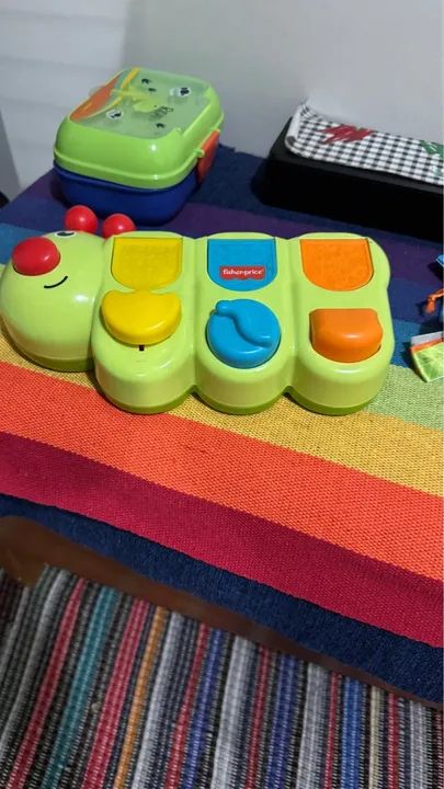 Lagarta de atividades Fischer Price  - Foto 2