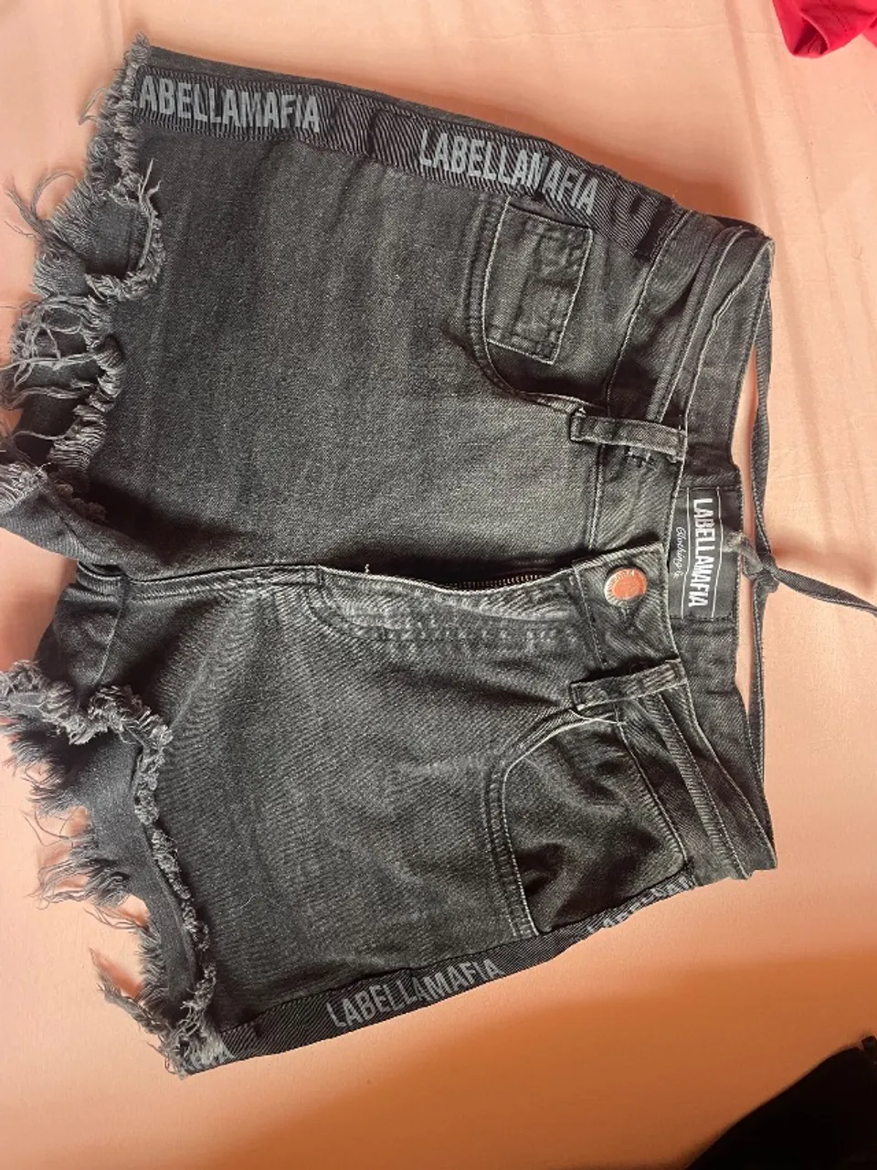 Short labellamafia