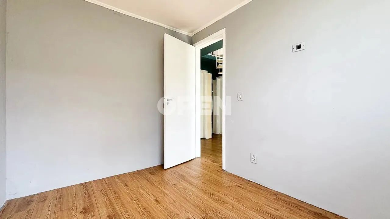 Cobertura duplex com 03 dormitórios, localizada no bairro Igara, em Canoas. - Foto 4