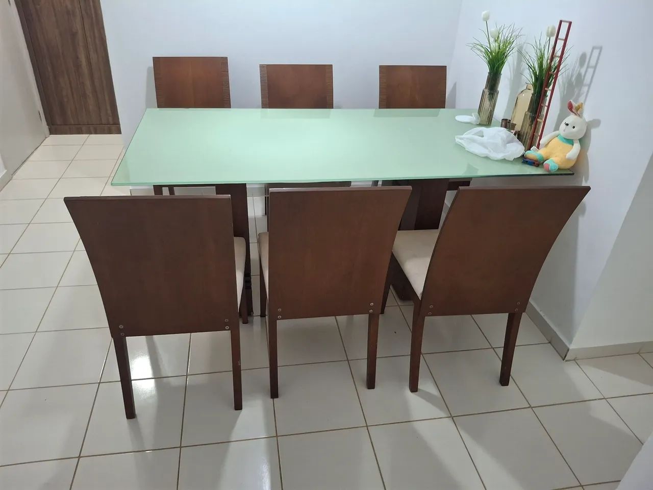 Table with 6 Chairs64232507309826120