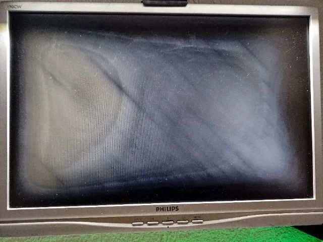 Monitor Philips LCD 190CW 19 polegadas  ( Com Defeito) 64308001973122121