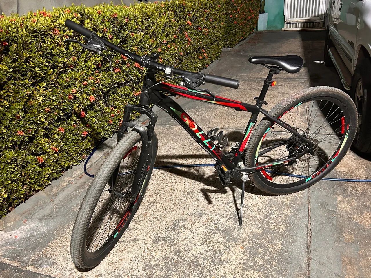 Bicicleta Aro 29 Semi Nova - Foto 2