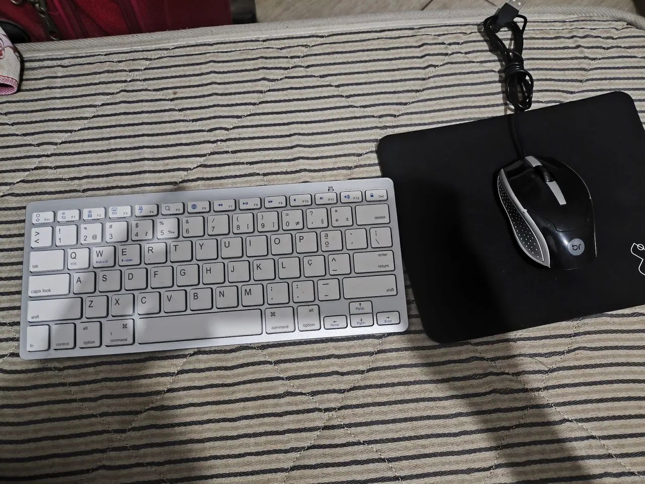 Vendo kit com teclado sem fio