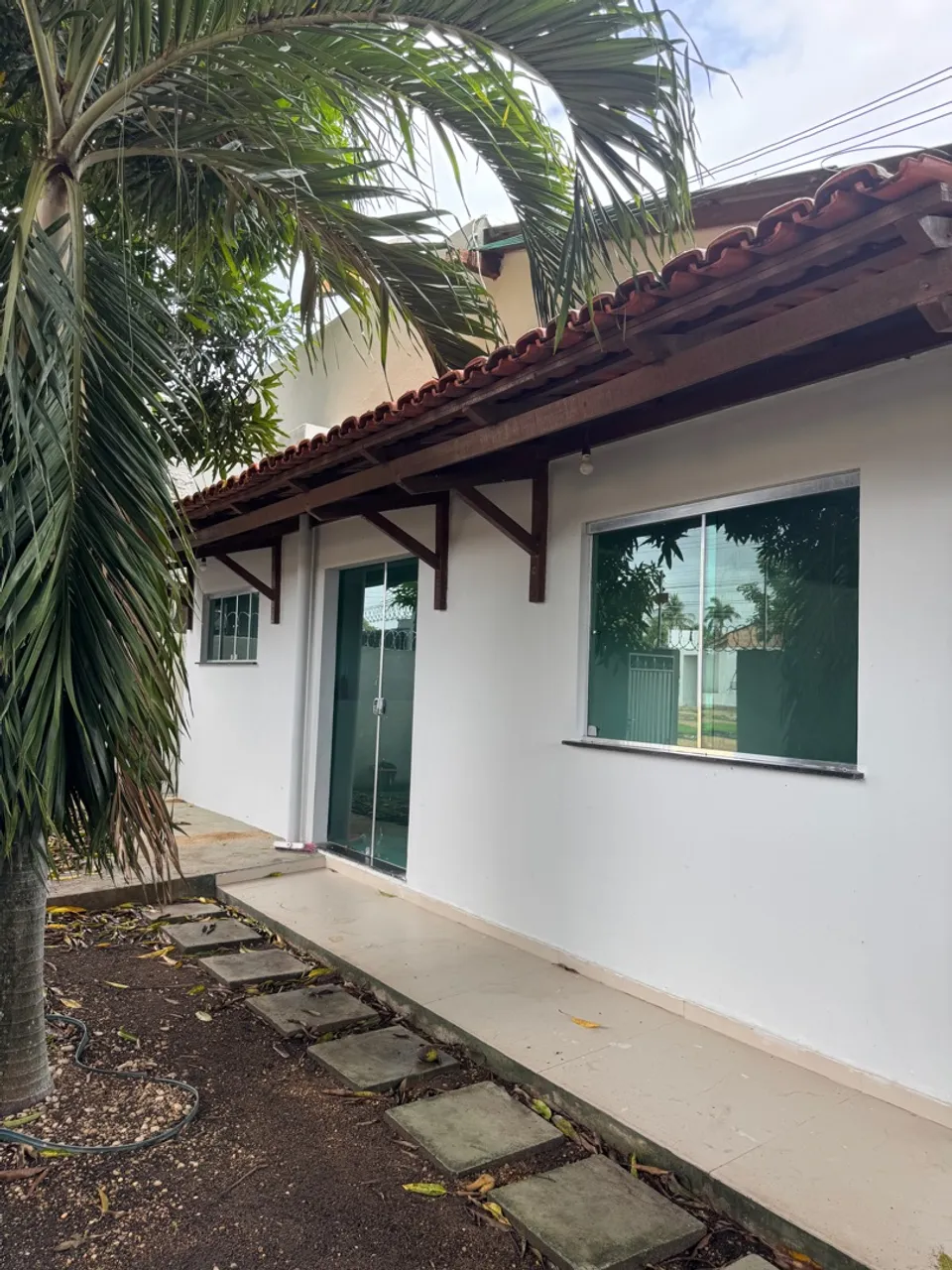 Vende-se casa Paraviana