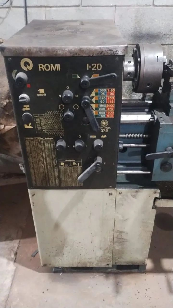 Torno mecânico ROMI I-20 1.5 metro 