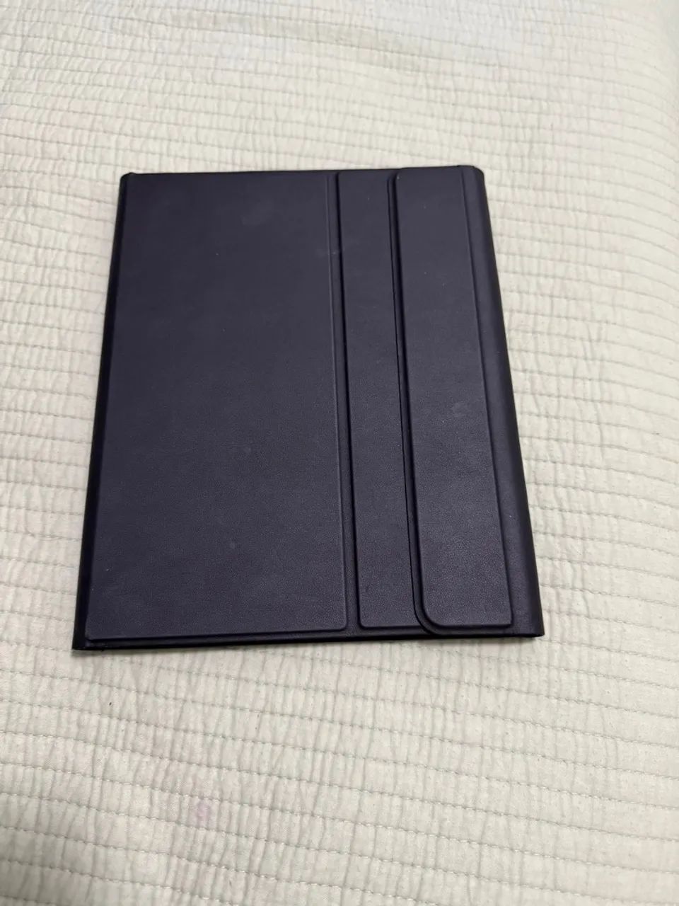Capa com teclado iPad Air  - Foto 4