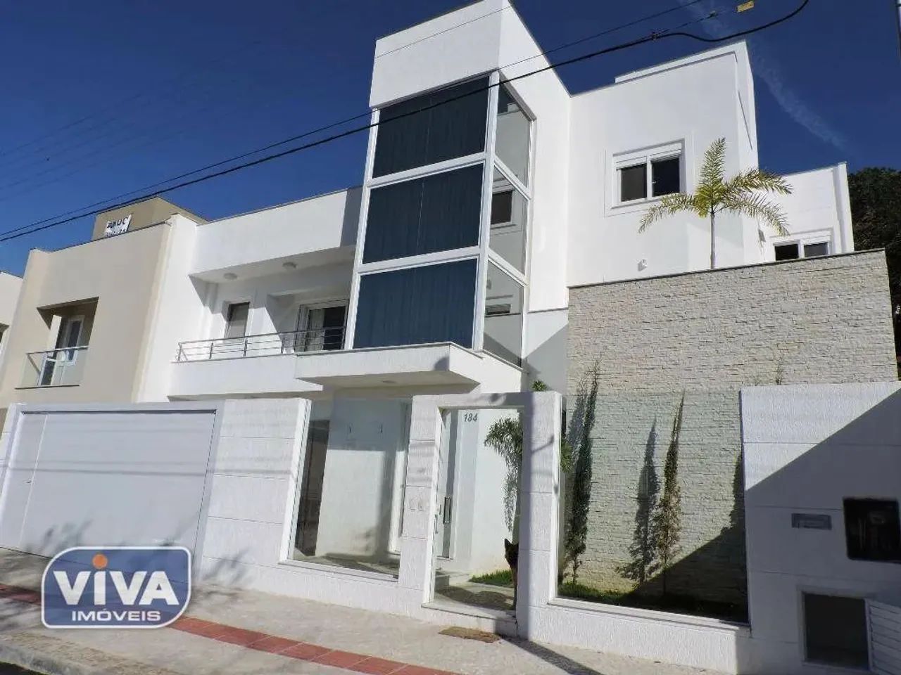 Sobrado com 4 dormitórios à venda, 445 m² por R$ 5.500.000,00 - Praia dos Amores - Balneár