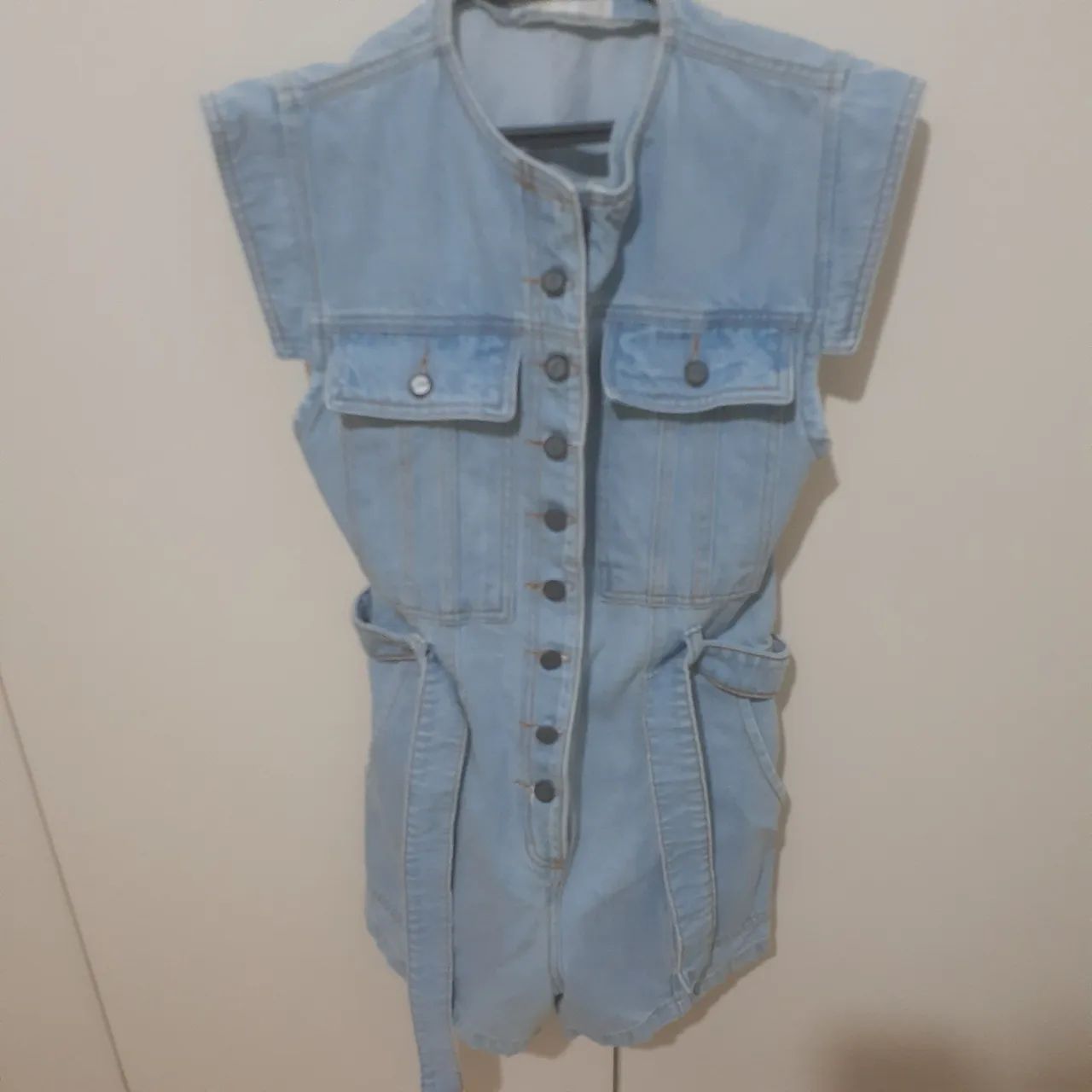 Macacão Jeans Curto Feminino Liritty - Foto 4