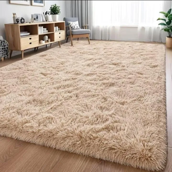 Tapete Peludo Mesclado e Branco - Conforto e Elegância