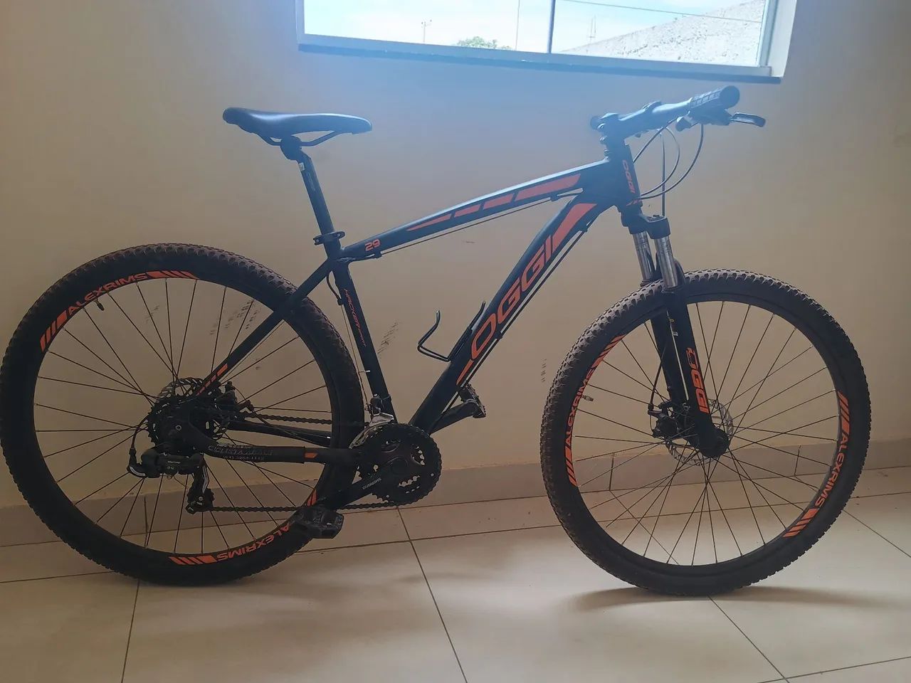 Bicicleta aro 29  oggi 1550$ para hoje bicicleta foi 2600$ - Foto 3