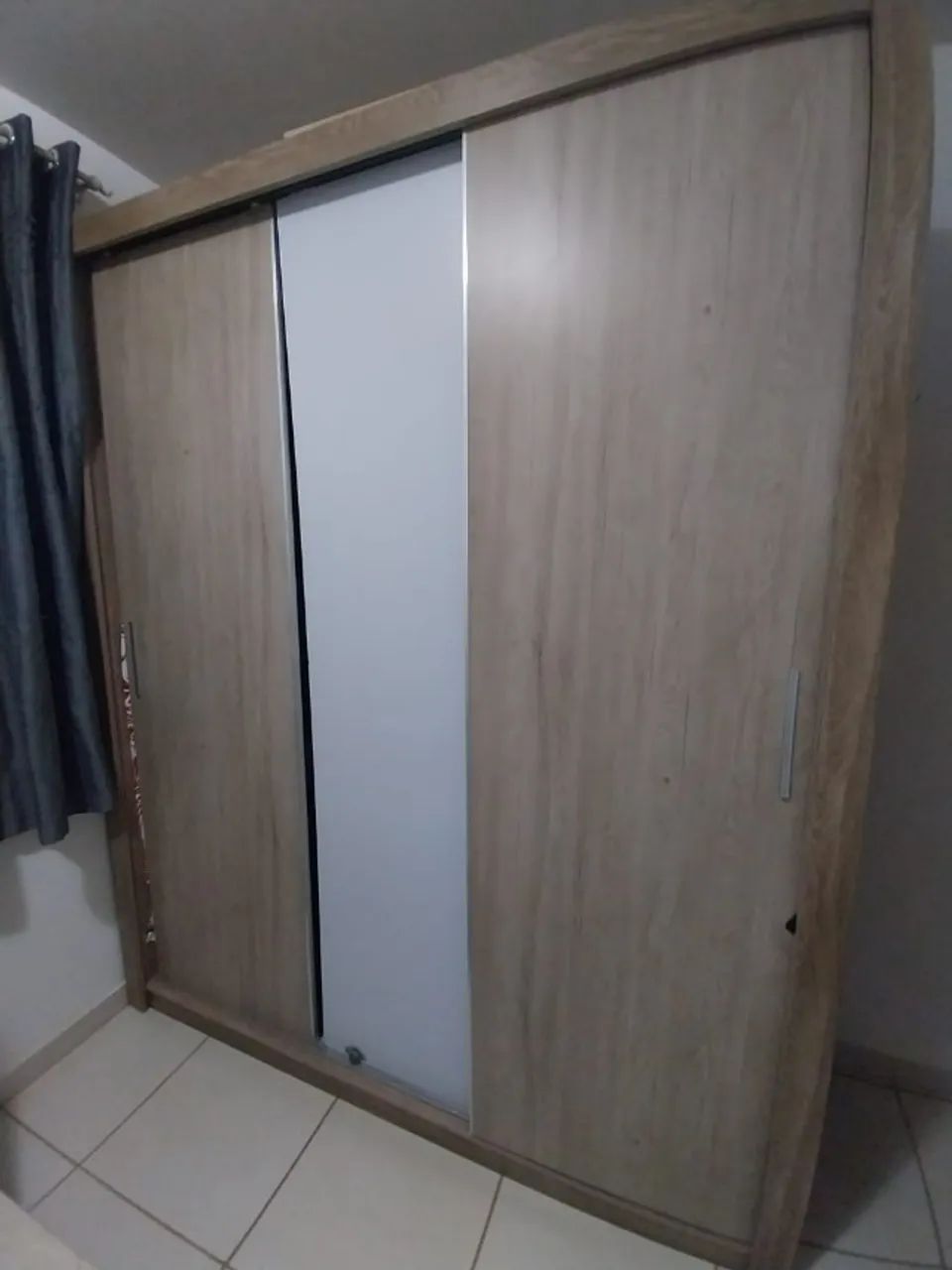 Guarda roupa 3 portas