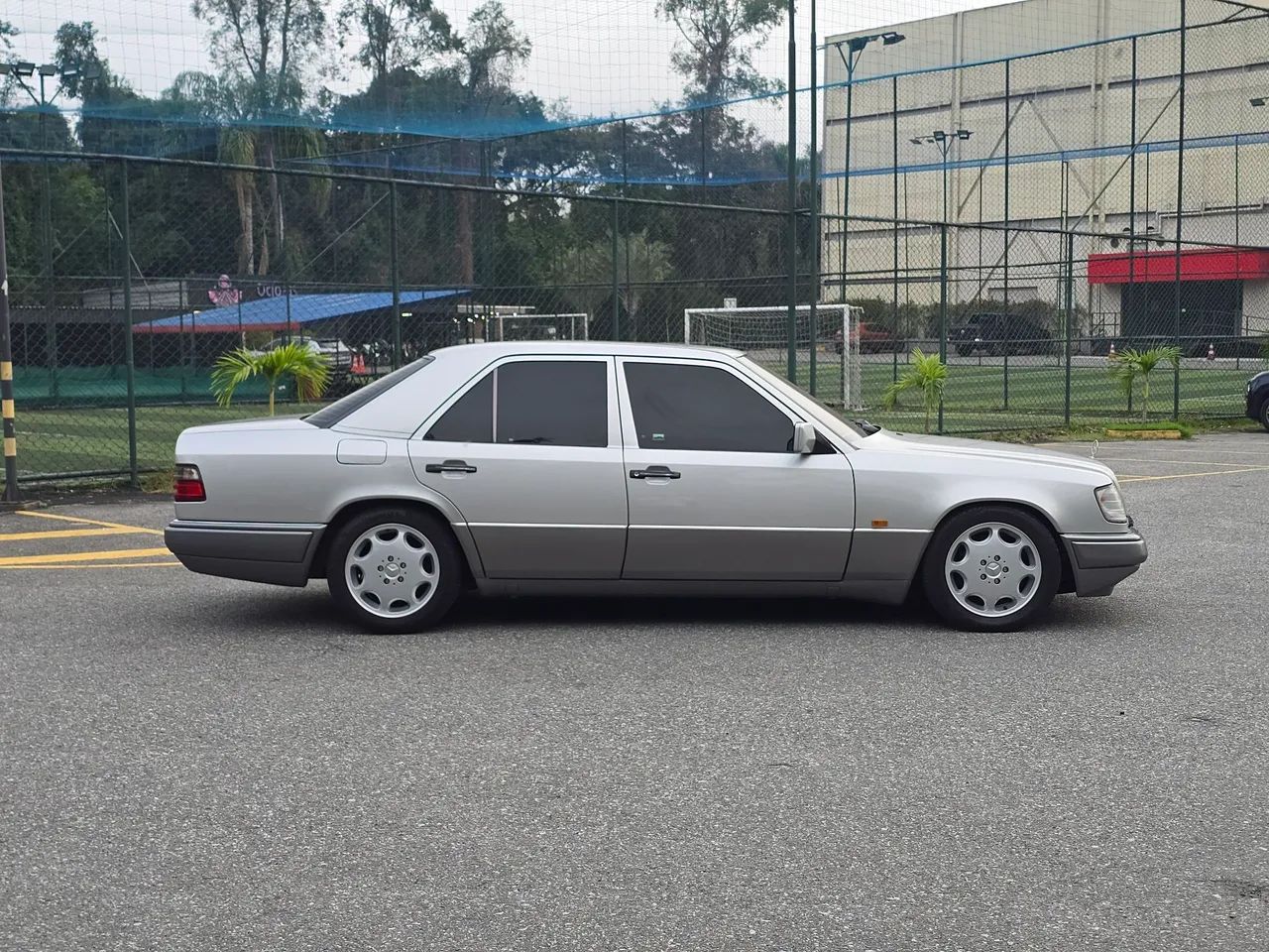 Mercedes-Benz E-320 E-320 1995 - Foto 4