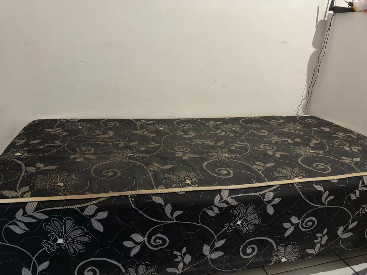 Cama box de solteiro grande - Foto 2