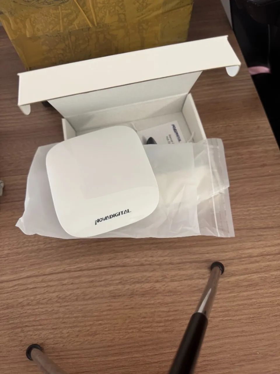 Hub Zigbee Pro Nova Digital HNZ-PRO 3 com Caixa