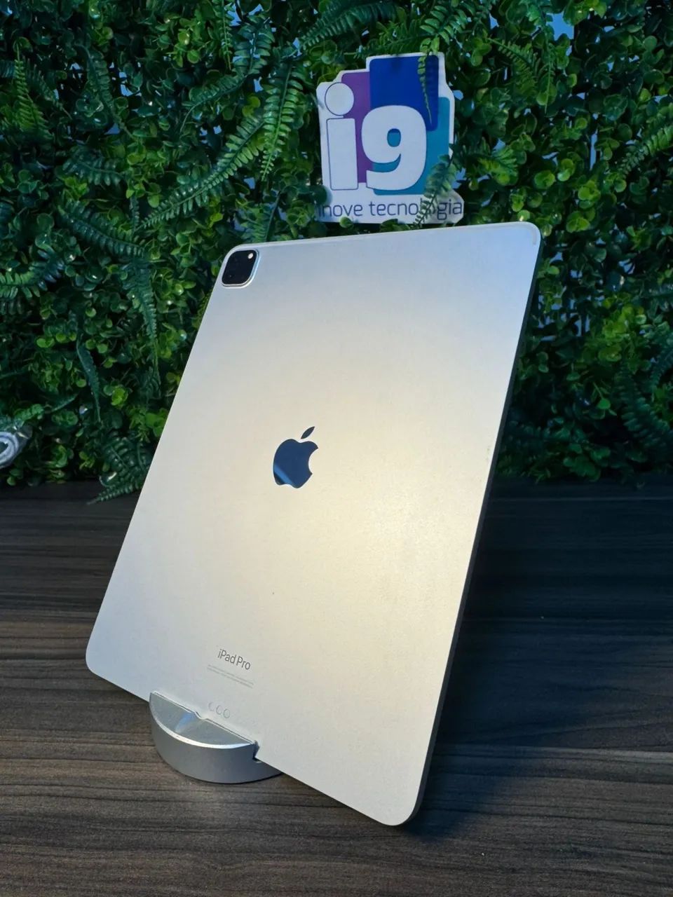 IPAD PRO 6ºGERAÇAO M2 256GB SILVER COM CAPA E TECLADO - Foto 4