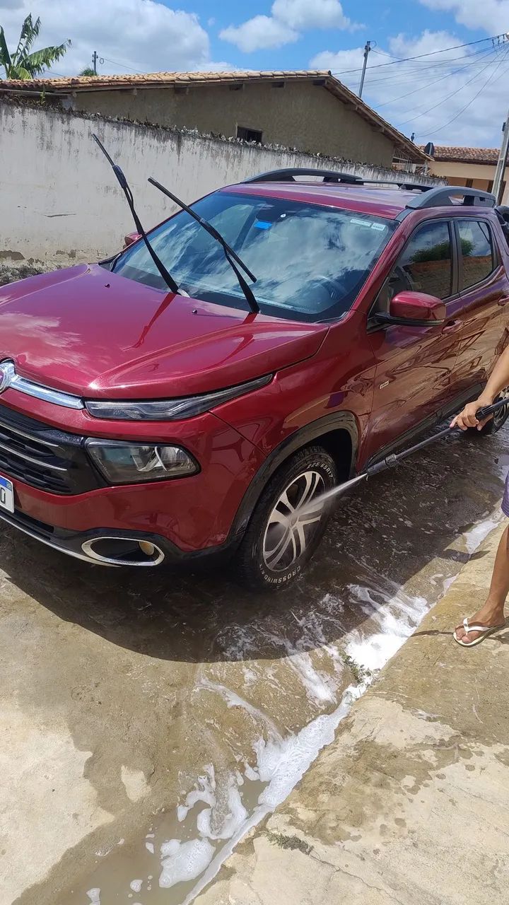 Fiat Toro FREEDOM 2.0 16V 4X2 TB DIESEL MEC. 2017