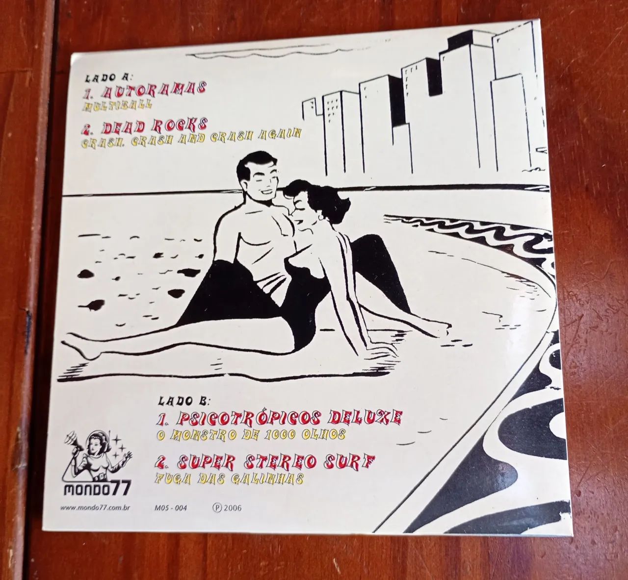 Vinil Brasil Instro/ Surf Vol. 1 compacto 7 polegadas coletânea c/ Autoramas e + 3 bandas - Foto 2