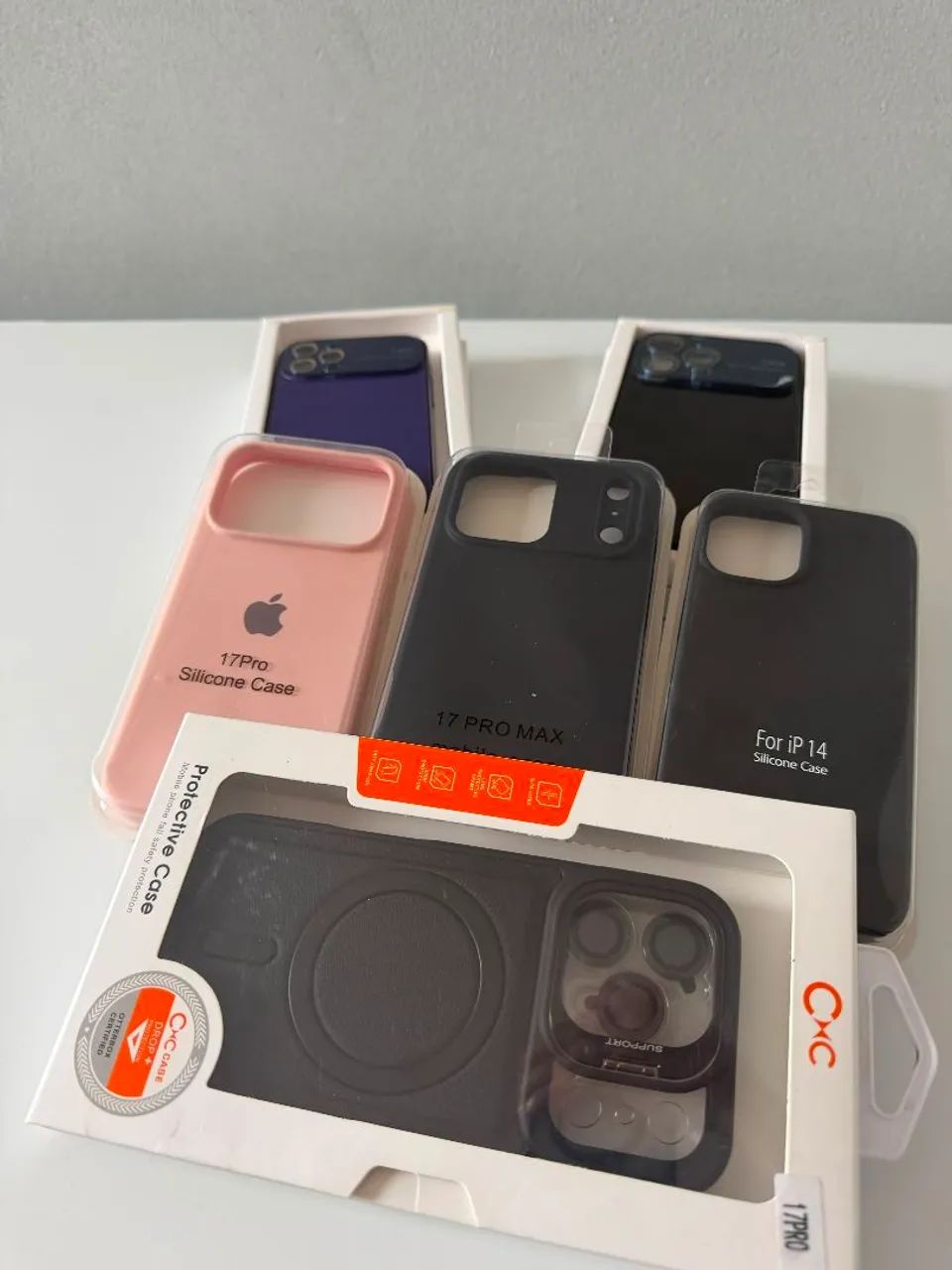Vende se capinha novas comprei para o telefone errado 