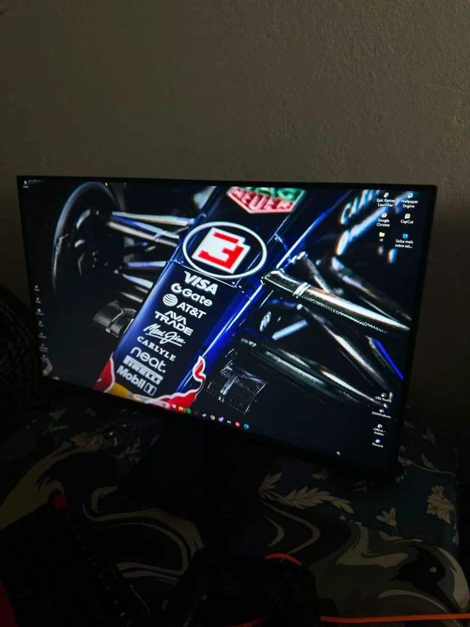 MONITOR 24"