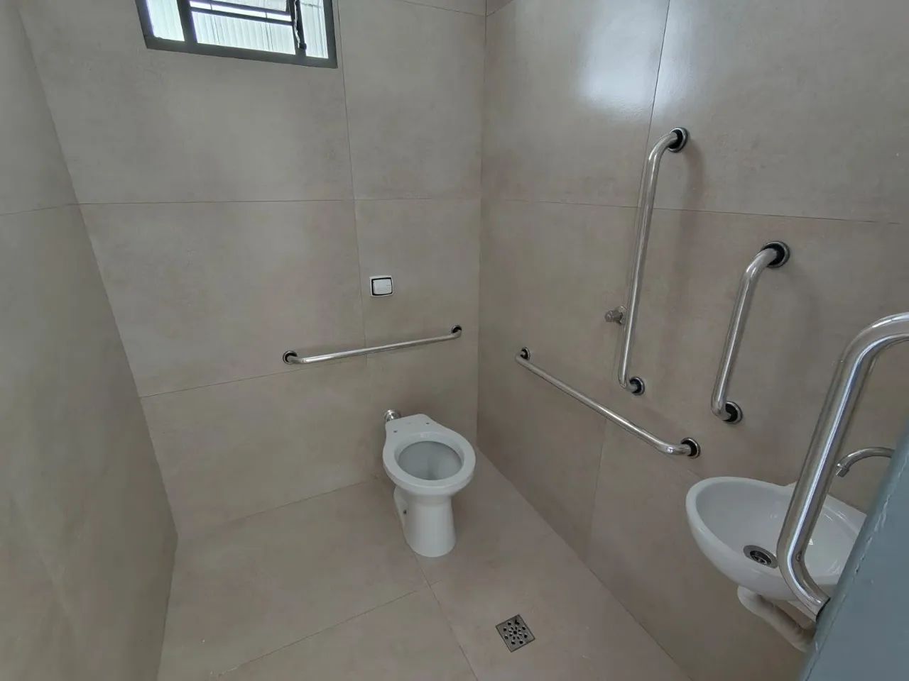 Salão para alugar no bairro Loteamento Sumaré - Maringá/PR - Foto 5