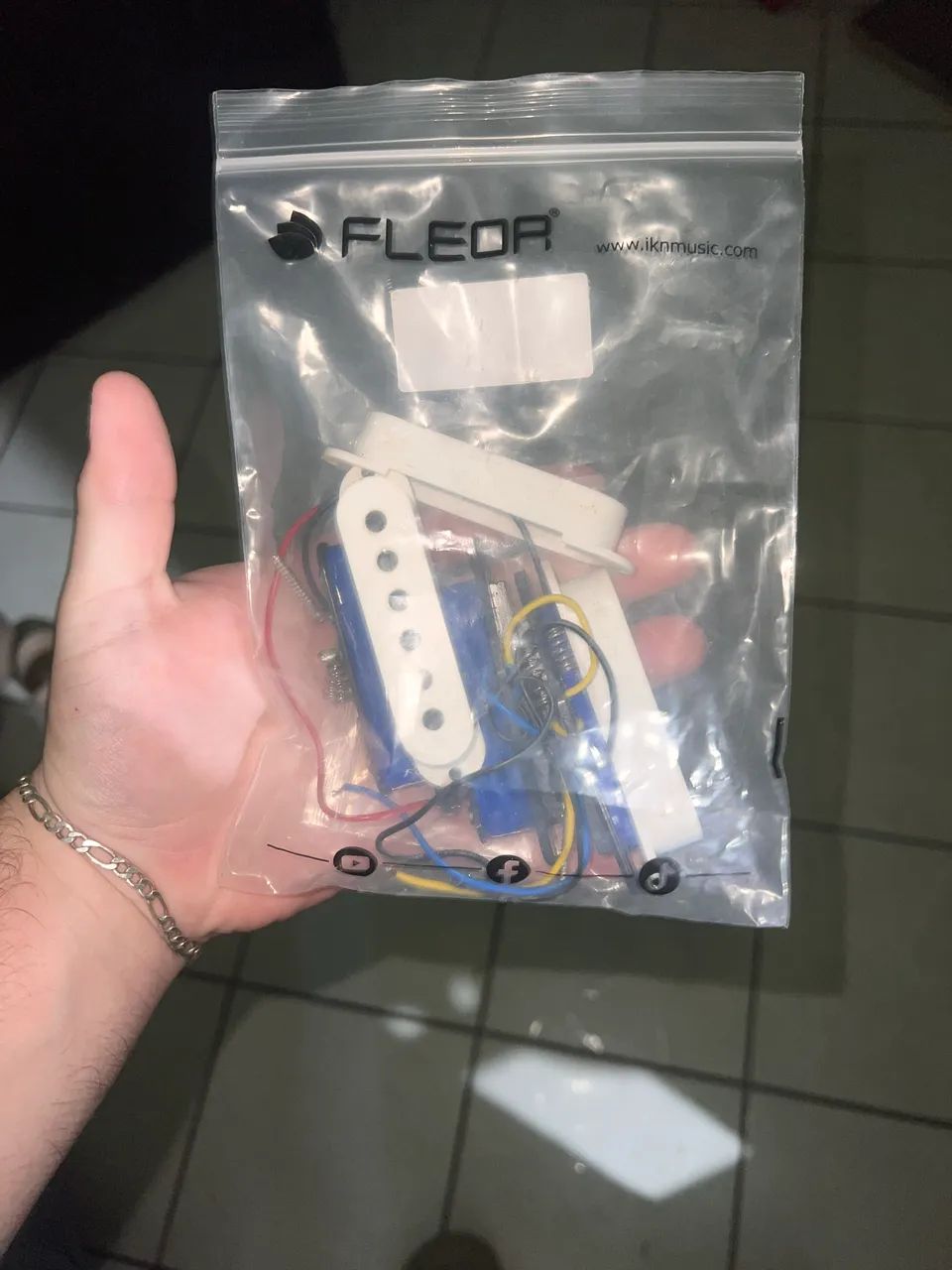 SET CAPTADORES TAGIMA STRAT