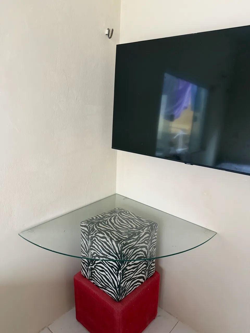 Mesa cantoneira de vidro temperado - Foto 2