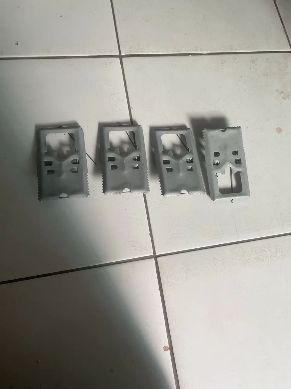 Kit com 4 ratoeiras novas! - Foto 3