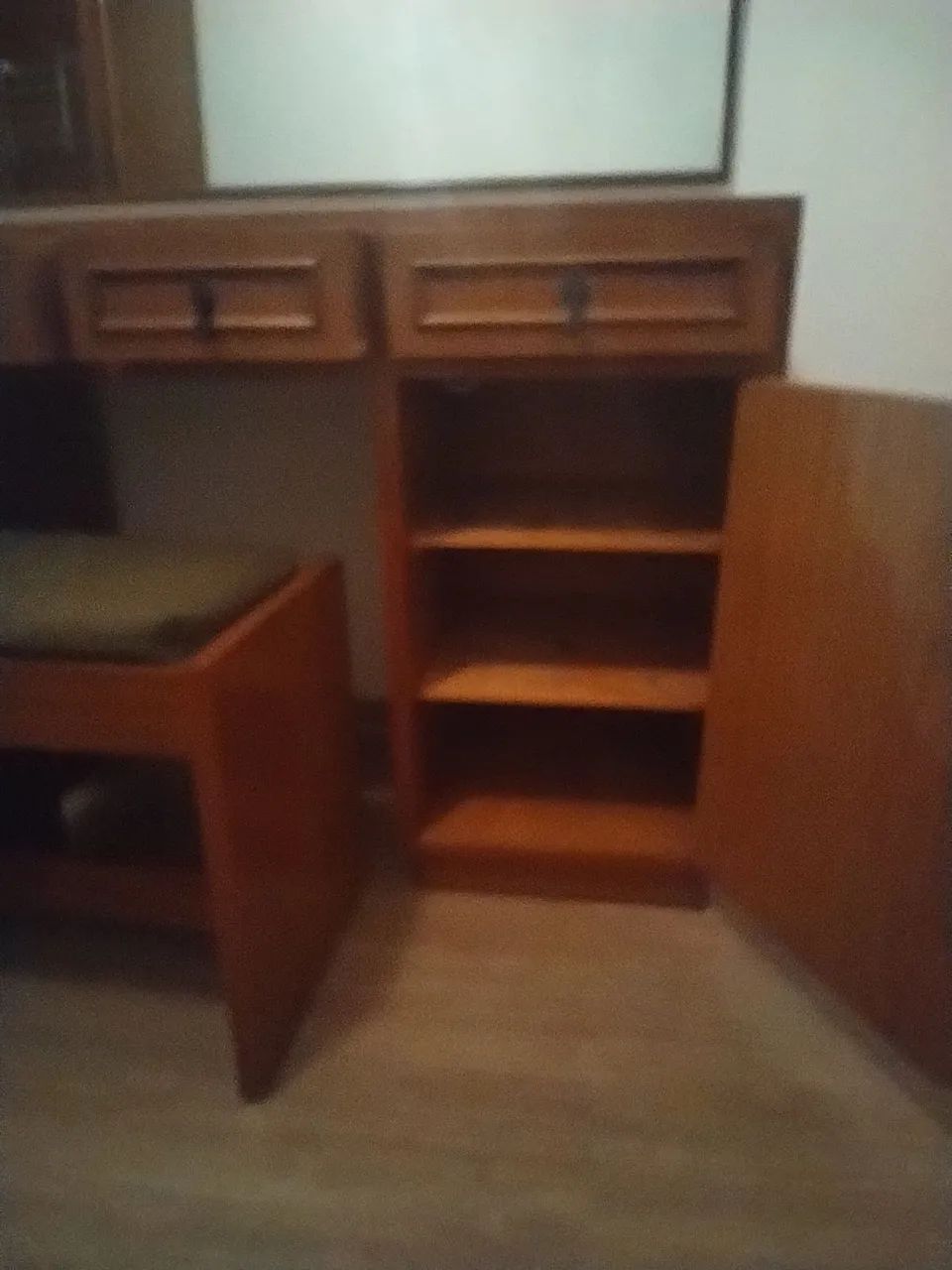 vende se penteadeira com espelho  - Foto 5