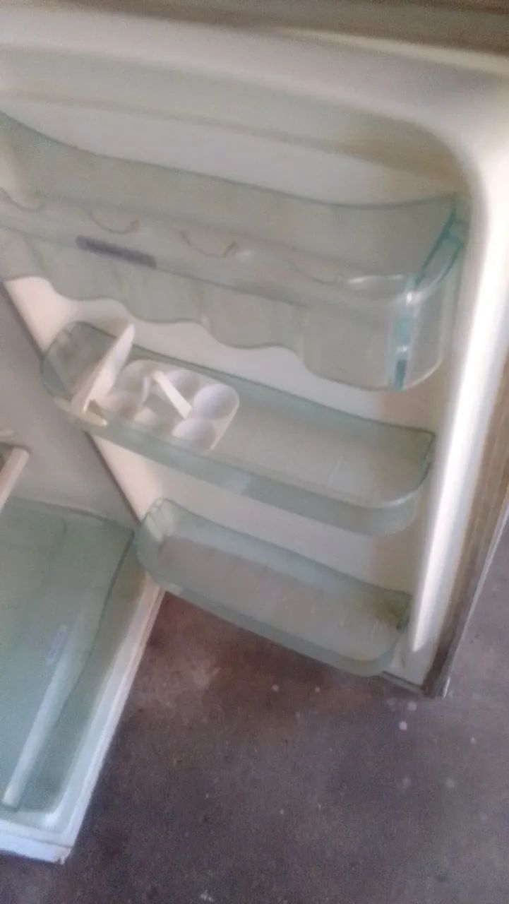 VENDO GELADEIRA *19 - Foto 2