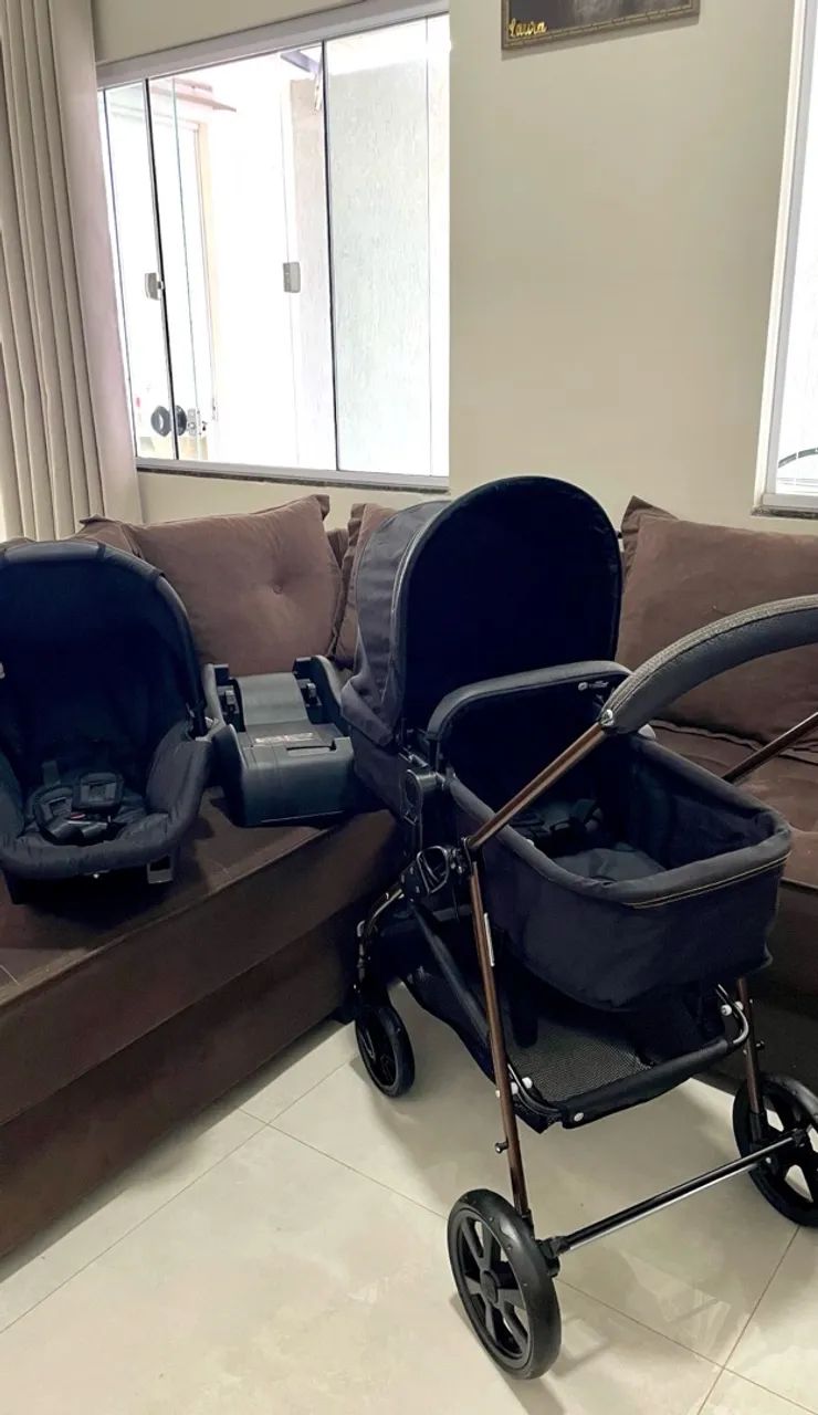 Kit carrinho e bebê conforto 