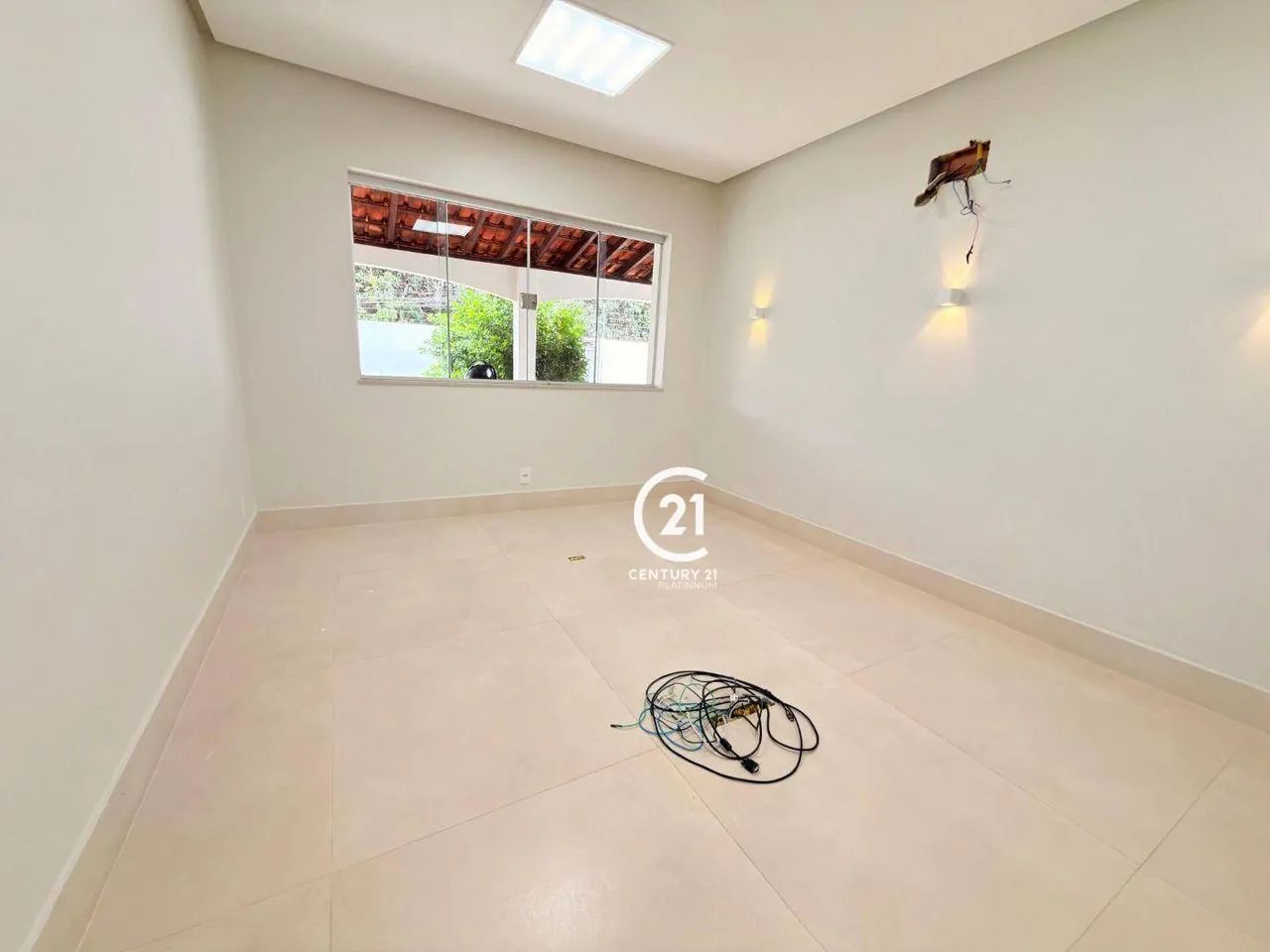 Sala 12m2 para Locação Morada Nobre