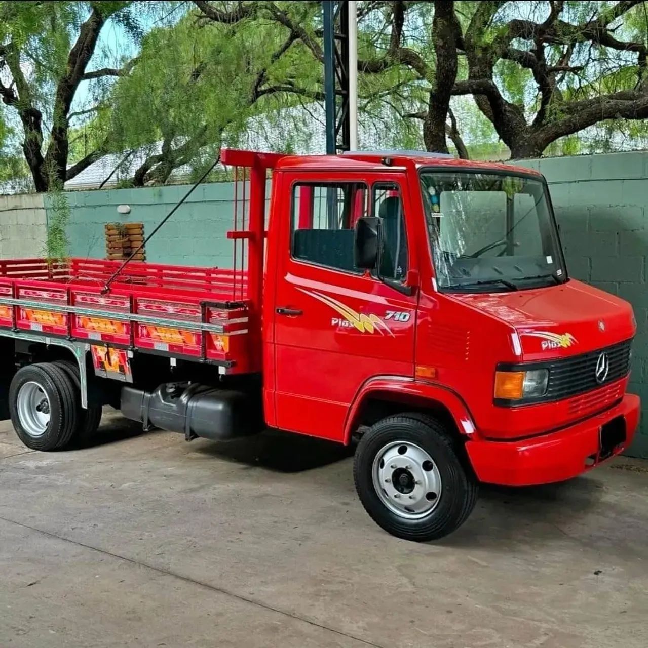 Vendo Mercedez Benz 710 - Foto 2