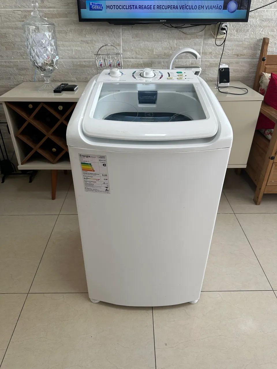 Lavadora roupa Electrolux 8 Kilos 220v , aceito cartão.