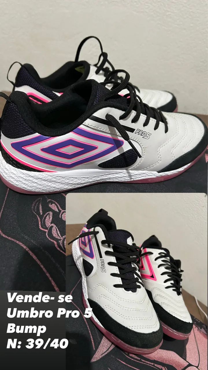 Tênis de futsal 