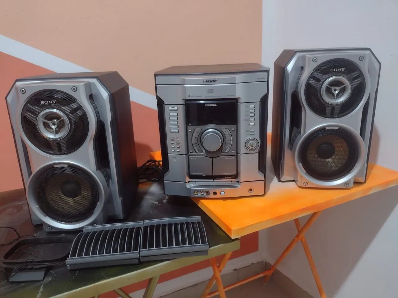 Micro System Sony, Video Cassete Sharp, Discman Philips  - Foto 3