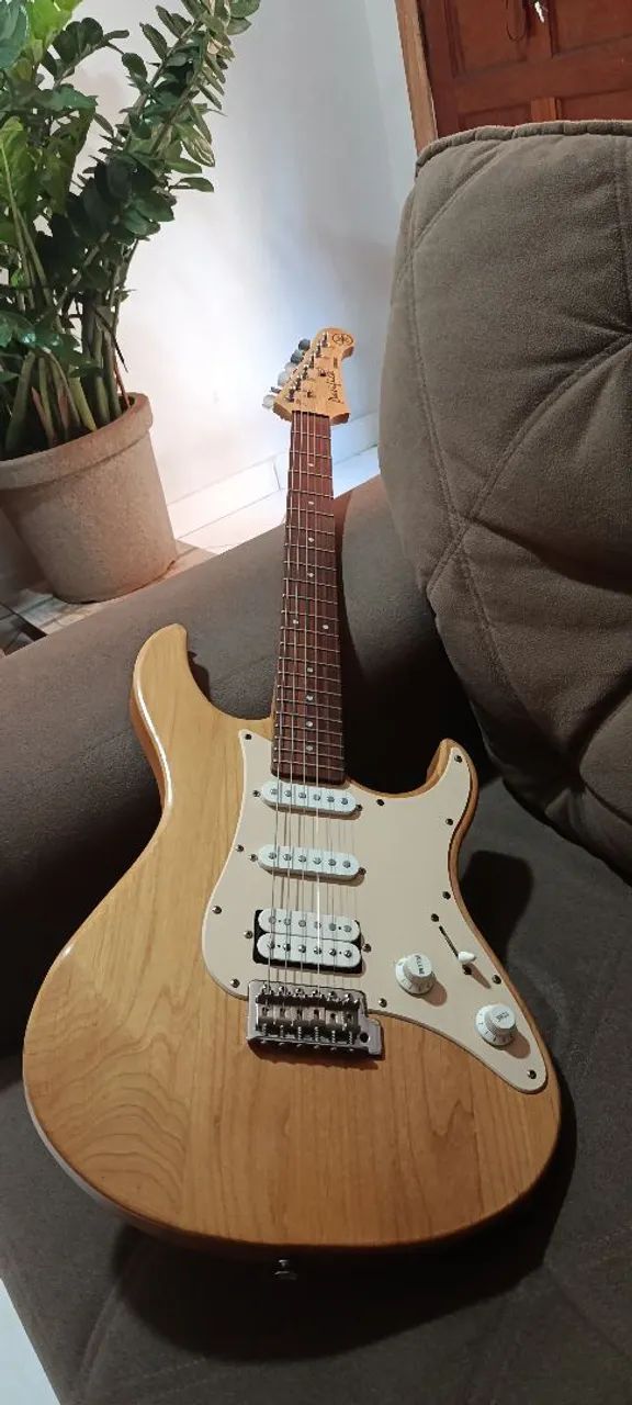 Guitarra Yamaha Pacífica 112 