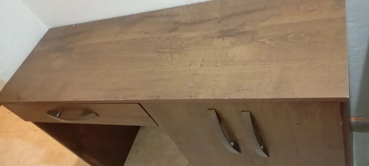 Mesa de estudos  - Foto 3