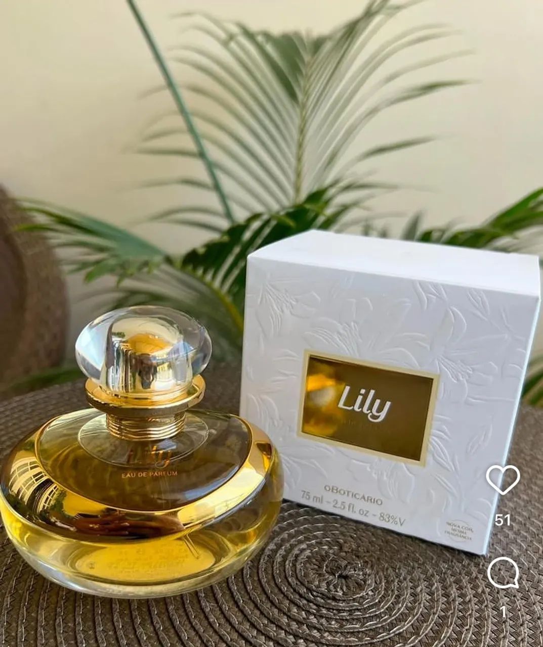 Colônia lily Boticário 