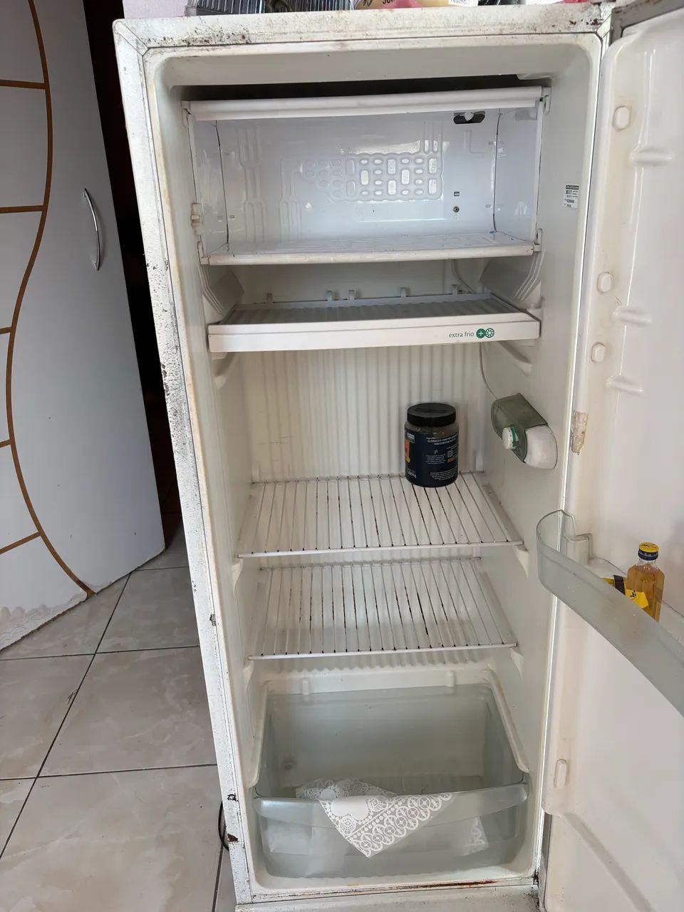 Geladeira com defeito  - Foto 4