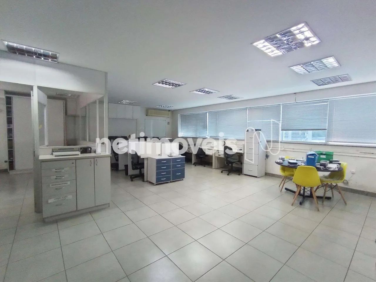 SALA COMERCIAL - PRÉDIO DE ALTO PADRÃO