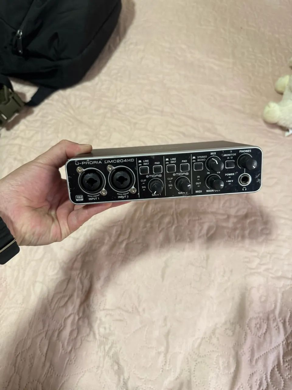 Interface de áudio Behringer UMC 204Hd - Foto 3