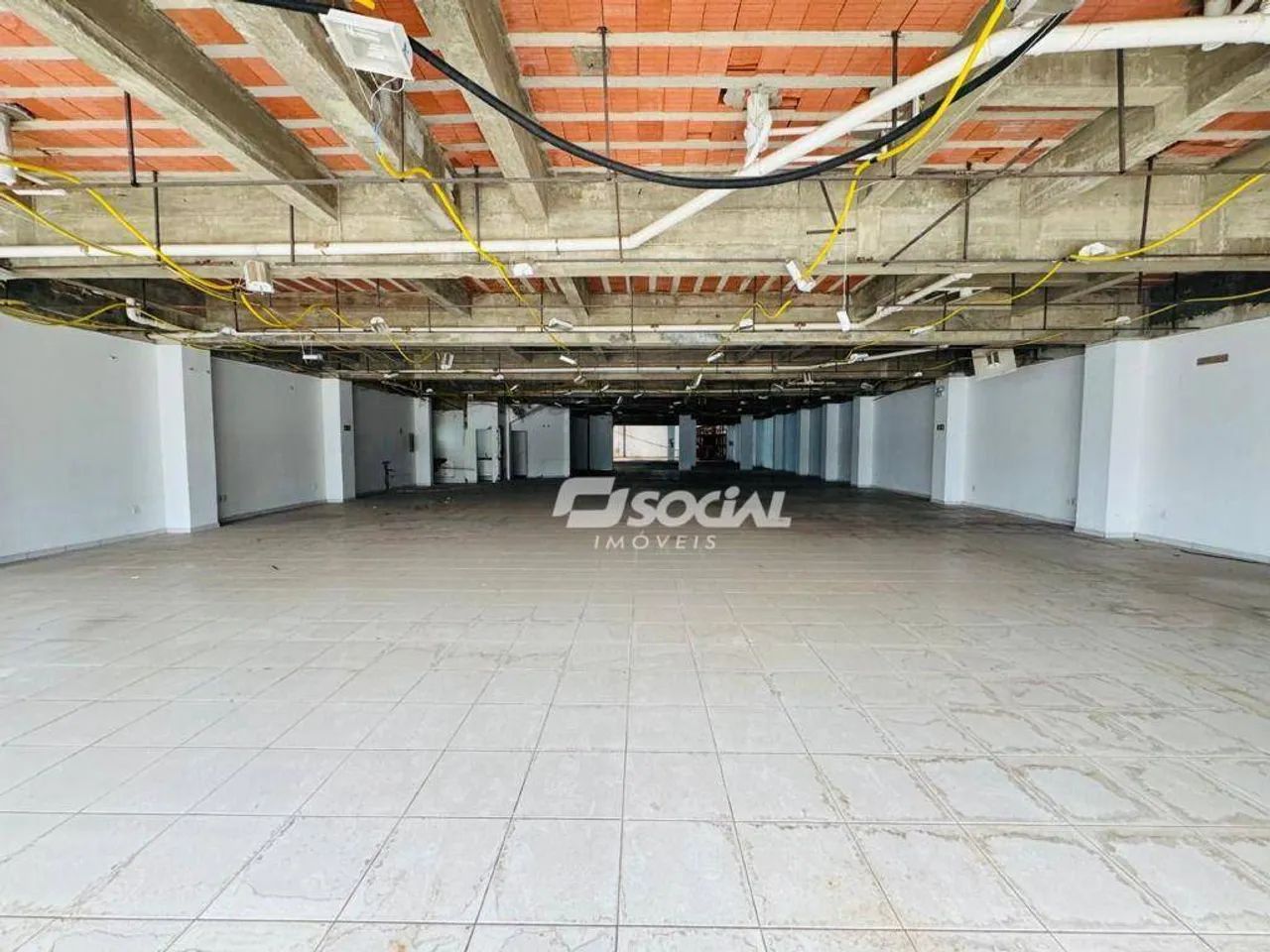 Predio comercial com localizaçao privilegiada e estrutura robusta, Av. Sete de Setembro, B - Foto 3