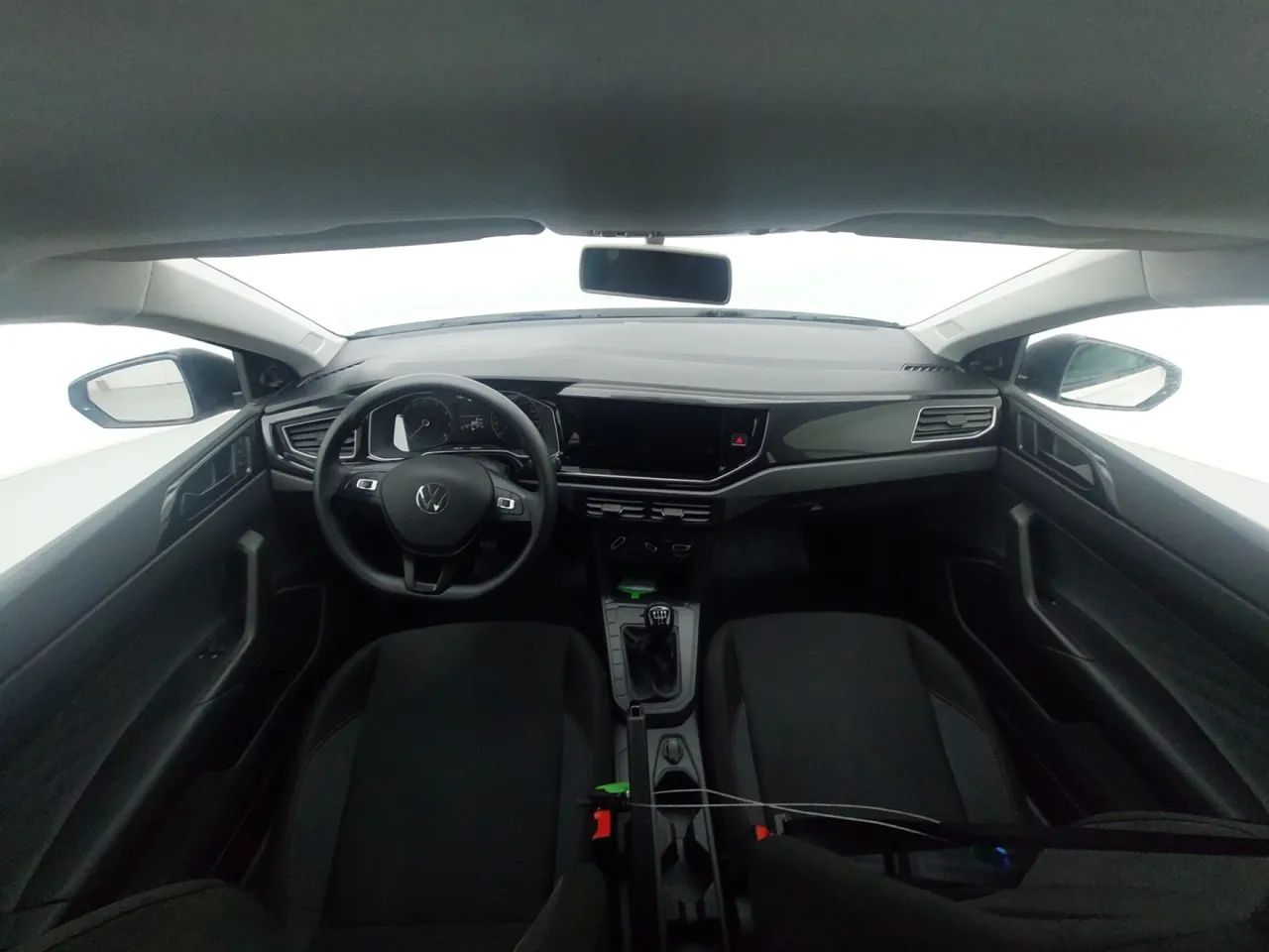 Volkswagen Polo Track 1.0 Flex 12V 5p, foto 15 de 18