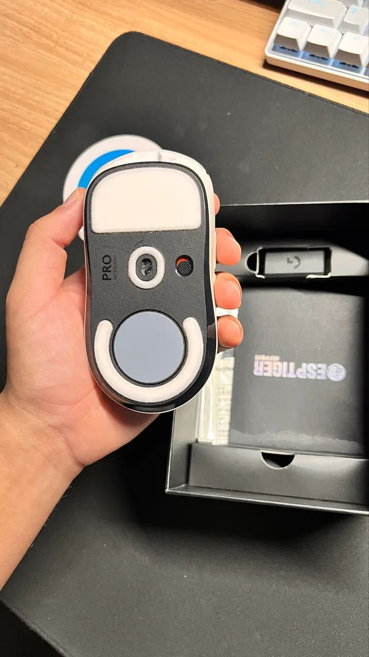 Mouse Gamer Sem Fio Logitech G Pro Superlight - Foto 3