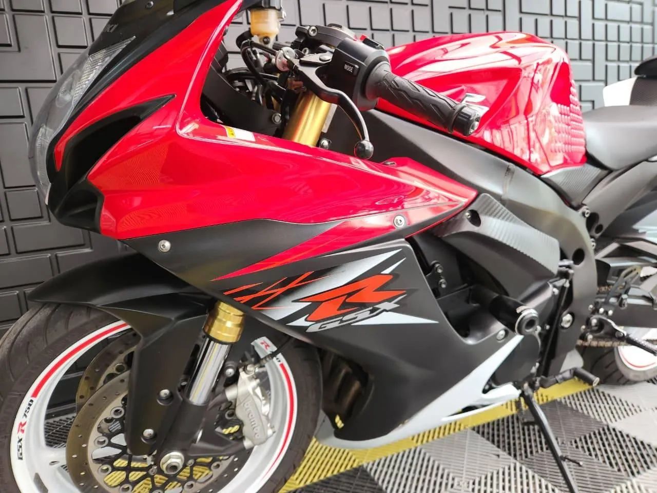 クールス2015 Suzuki 750 W Srad 2016 - 1470572456 | OLX