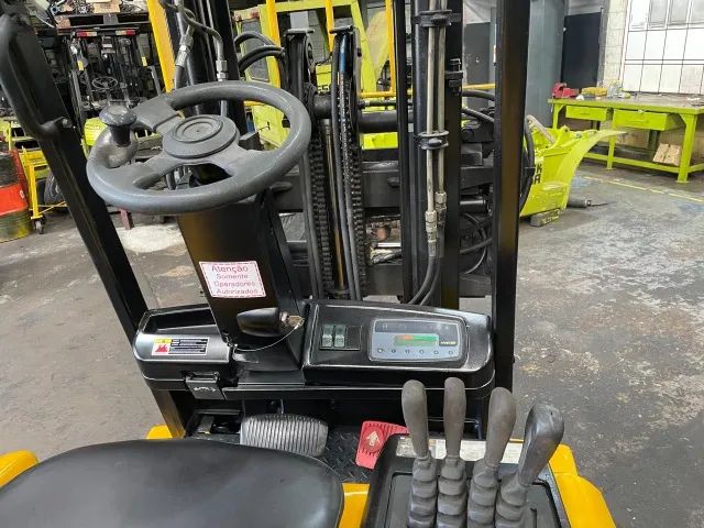 Empilhadeira Contrabalançada Hyster E55XM - Foto 2