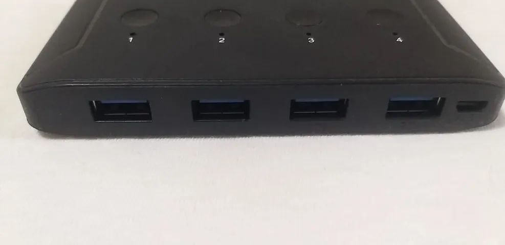 Switch Matrix Kvm 4x4 Usb 3.0 Chaveador  - Foto 3