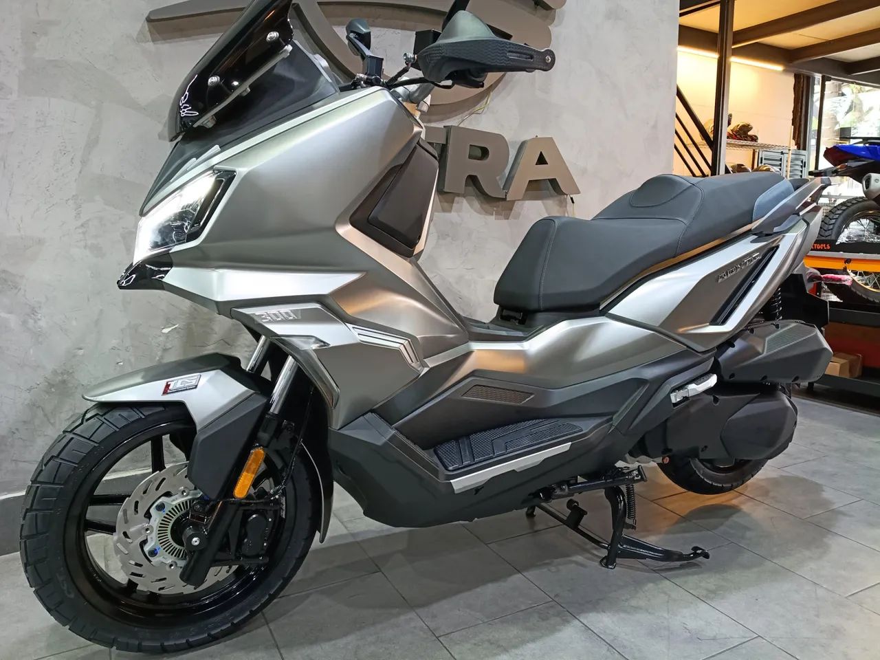 DAFRA ADXTG 300 - Foto 3